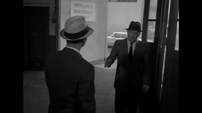 Au-Delà Du Réel S02 E01 - Le Soldat. (1963).