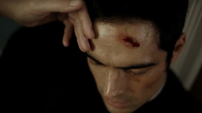 Serie El exorcista T1 E10 - Capítulo Diez Tres Habitaciones